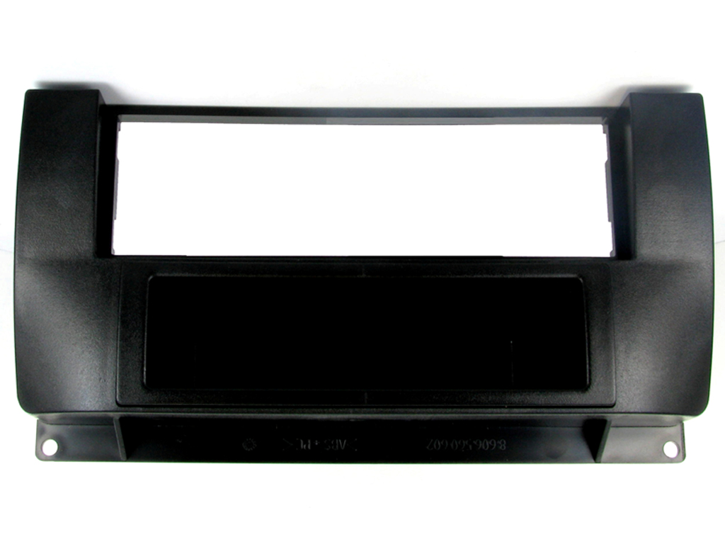 Connects2 CT24RO02 Rover 75 1-DIN soitinkehys Connects2 CT24RO02 Rover 75 1-DIN soitinkehys