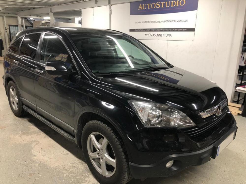 Honda CR-V 2007 2-din soittimen asennus Honda CR-V 2007 2-din soittimen asennus