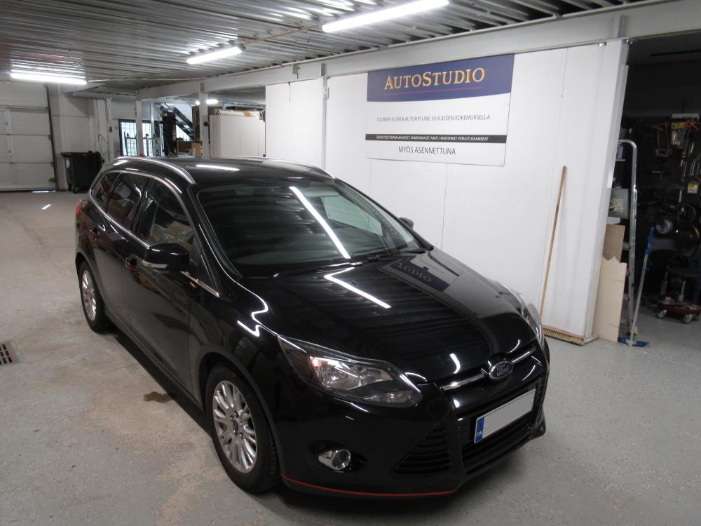 Ford Focus 2013 soittimen vaihto