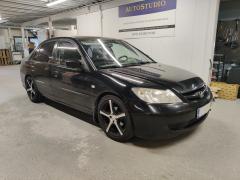 Honda Civic 2005 sedan kaiuttimien asennus