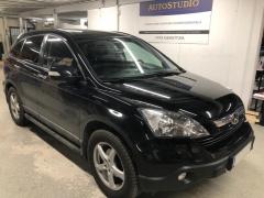 Honda CR-V 2007 2-din soittimen asennus Honda CR-V 2007 2-din soittimen asennus