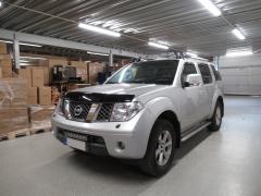 Nissan Pathfinder 2008 subbarin asennus