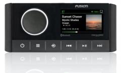 Fusion Apollo MS-RA670 monipuolinen mediasoitin veneeseen Fusion Apollo MS-RA670 monipuolinen mediasoitin veneeseen
